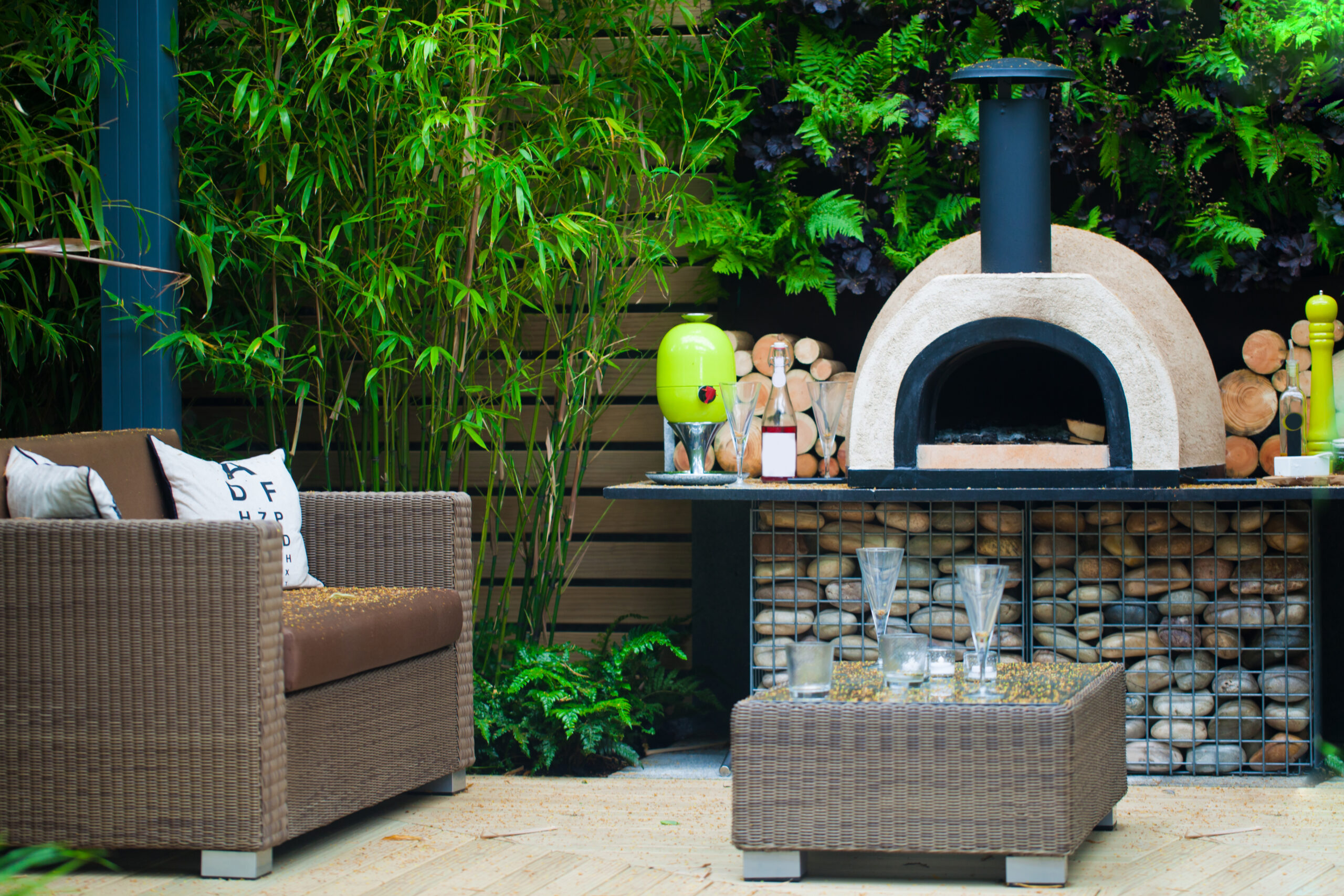 Does a Pizza Oven Need a Chimney? Expert Answers Here