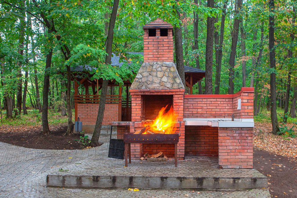 outdoor pizza oven wood burning safety location